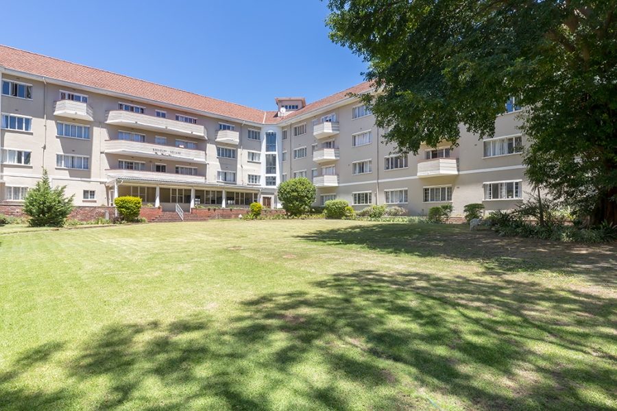 1 Bedroom Property for Sale in Rondebosch Western Cape